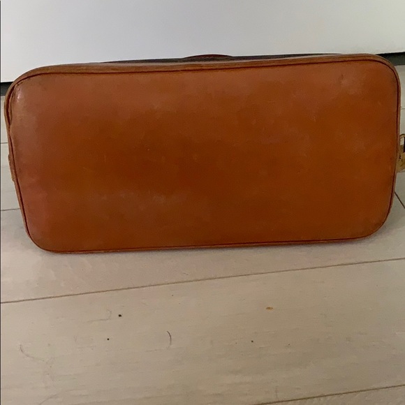 Louis Vuitton Alma PM with bag shaper/organizer - Picture 3 of 7